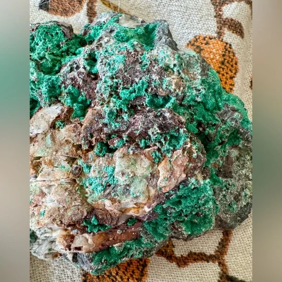 Emerald Green Malachite Crystalline Decor Accent - Picture 9 of 15